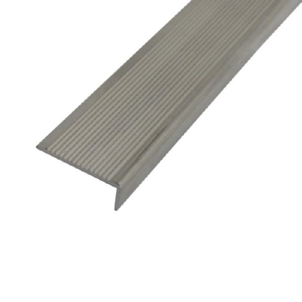 ANGULO ESCALERA 40x15 1 MTS ALUMINIO PLATA